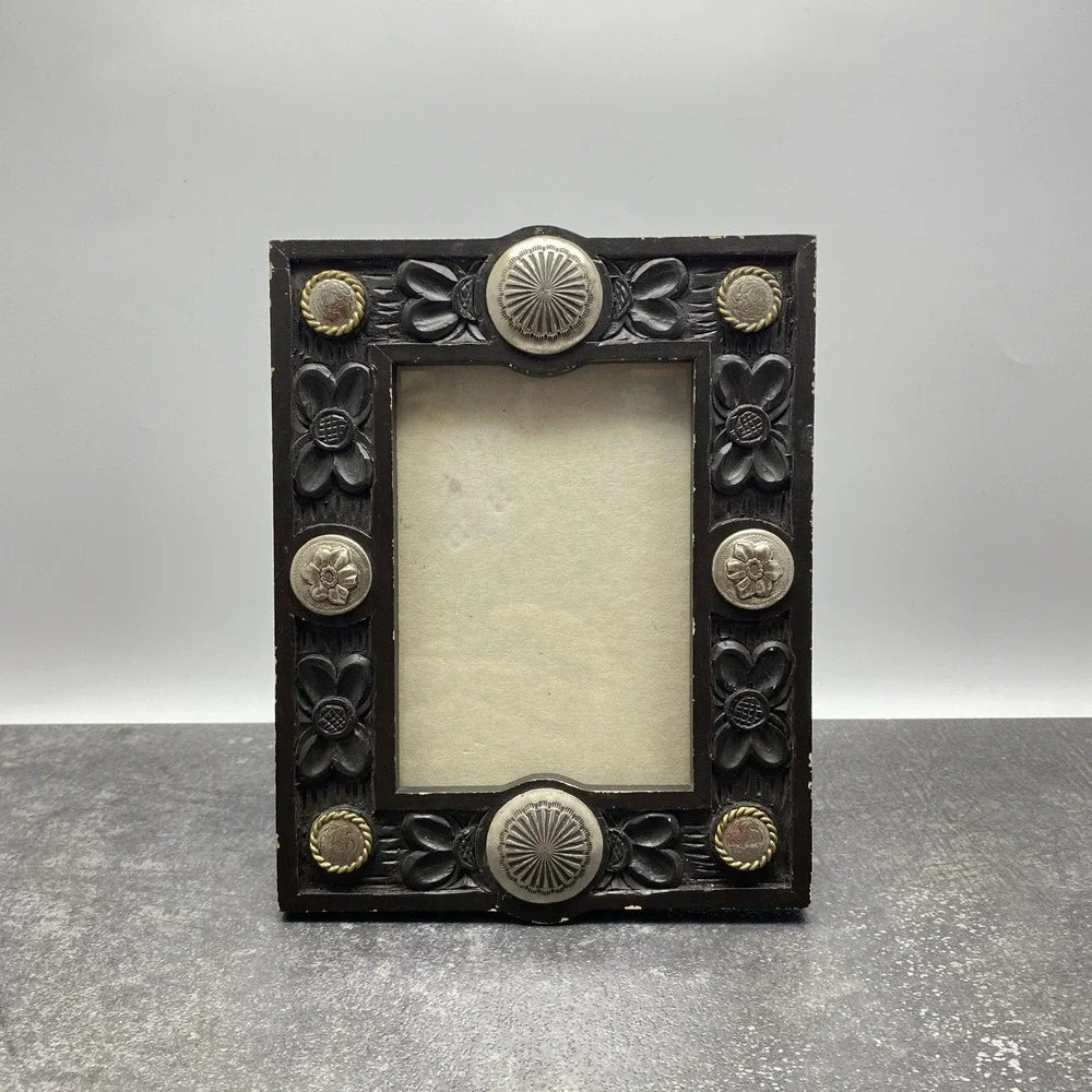 Western Style Picture Frame Carved Wood Silver Tone Concho 4x6 Photo 8.5